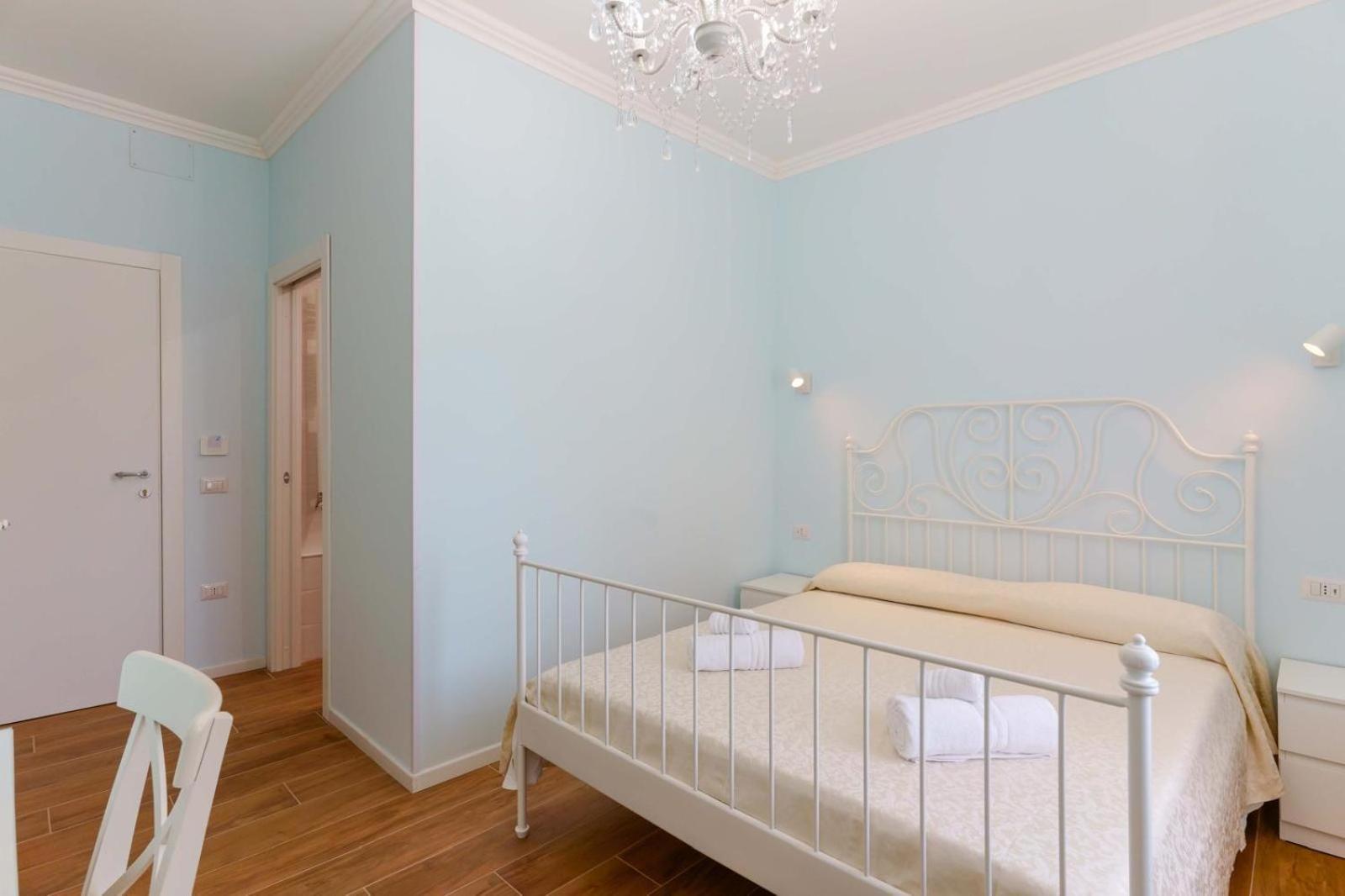 Al Teatro Lirico Hotel Cagliari Bagian luar foto