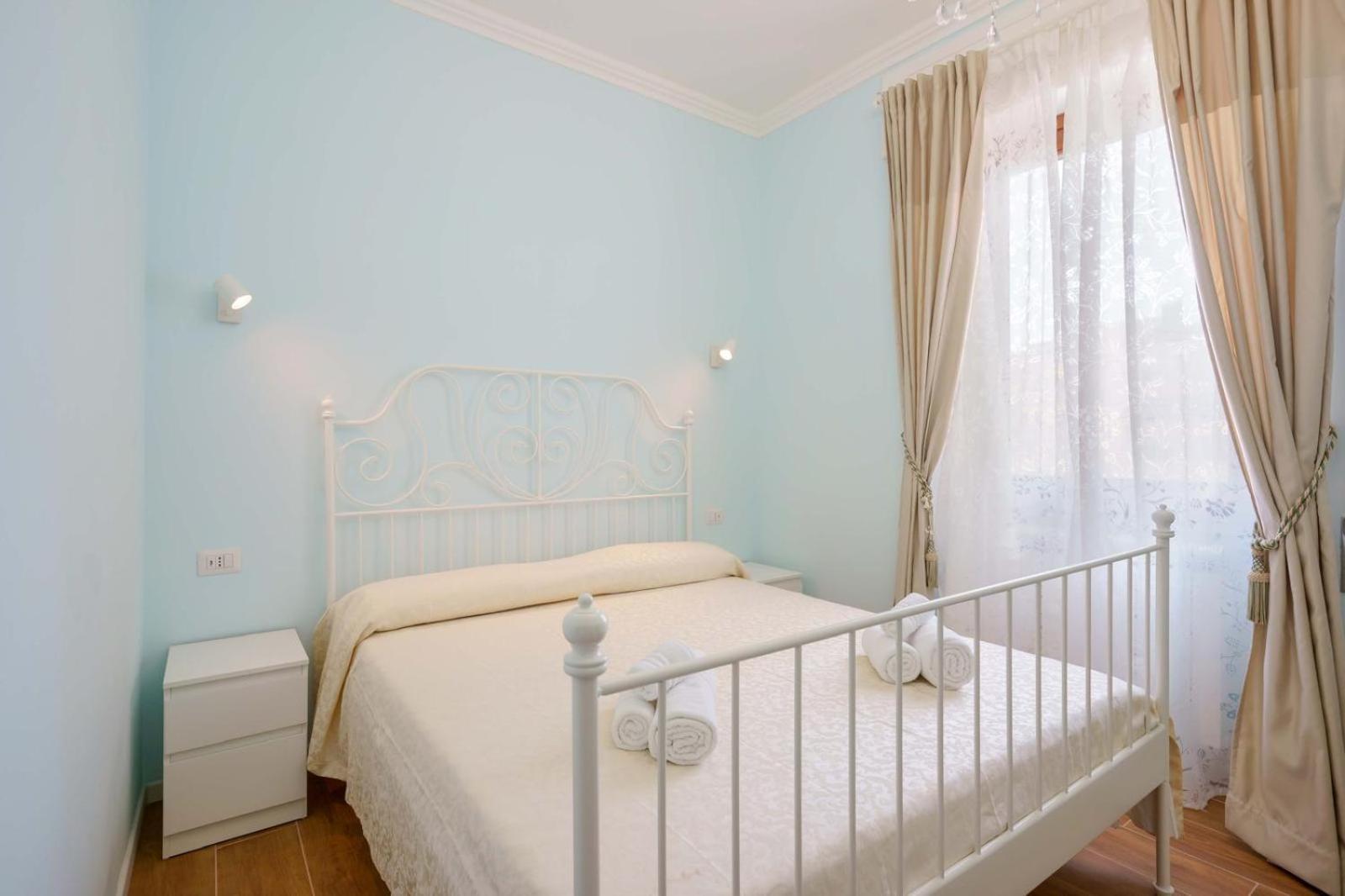 Al Teatro Lirico Hotel Cagliari Bagian luar foto